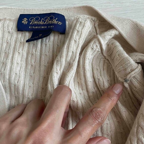 Brooks Brothers Cable Knit Silk Cashmere Cream Cardigan Size M Preppy Coastal - Picture 7 of 7